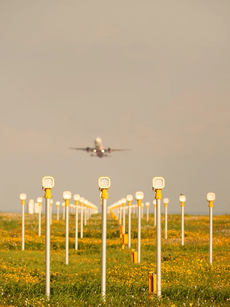 airplane-take-off